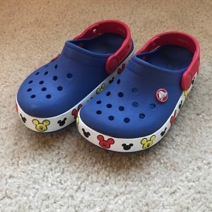 Boys size 11 light up Mickey crocs